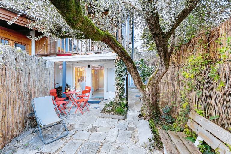 Vacation home with terrace, fast internet & yard | Lake view | Close to the beach | Perfect for remote work | Pet-friendly in San Felice del Benaco