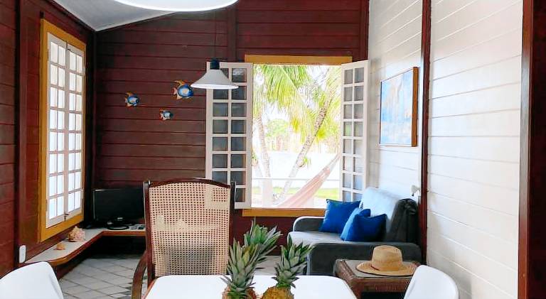 Villa with pool — photo 4