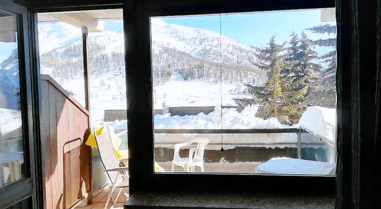 Serviced apartment with sauna, terrace & jacuzzi — photo 2