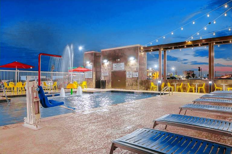 Home2 Suites by Hilton Galveston — photo 4
