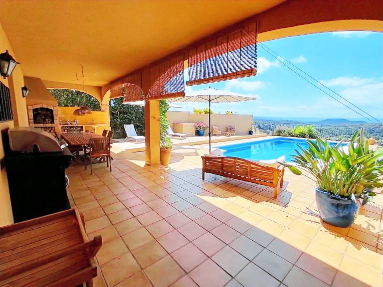 Fully equipped nice house with private pool & garden | Pets are welcome — photo 2