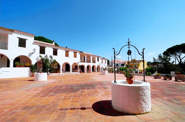Lovely vacation home with patio & garden | Close to the beach | Pet-friendly in Begur