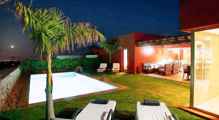 Villa with patio, private pool & yard — photo 3