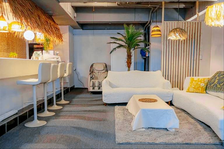 Clean, Very Large Accommodation Suitable for Large Groups - 발리풍 3 Min to Yeongildae Beach in Pohang