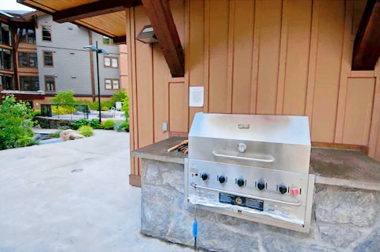 Serviced apartment Whistler