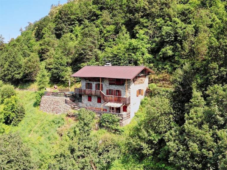 House with grill, garden & terrace | Nature view in Sant'Orsola Terme