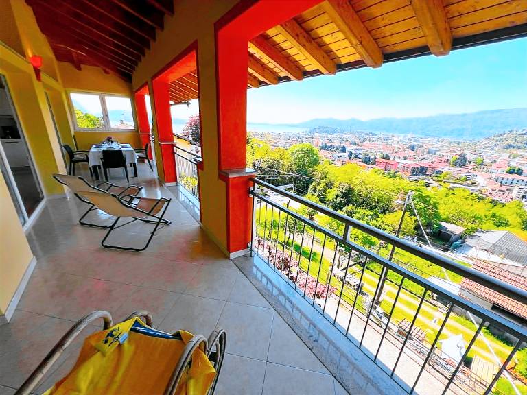 Penthouse Valentino with terrace lake view in Verbania