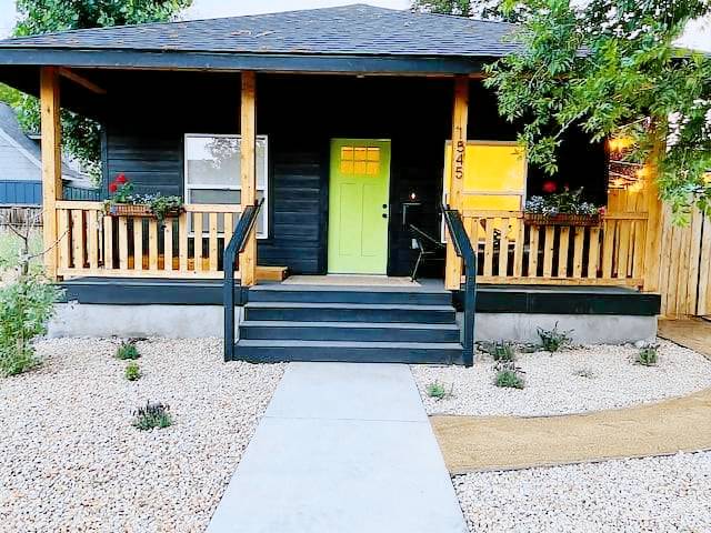 Darling Remodel AC Walkable Westside