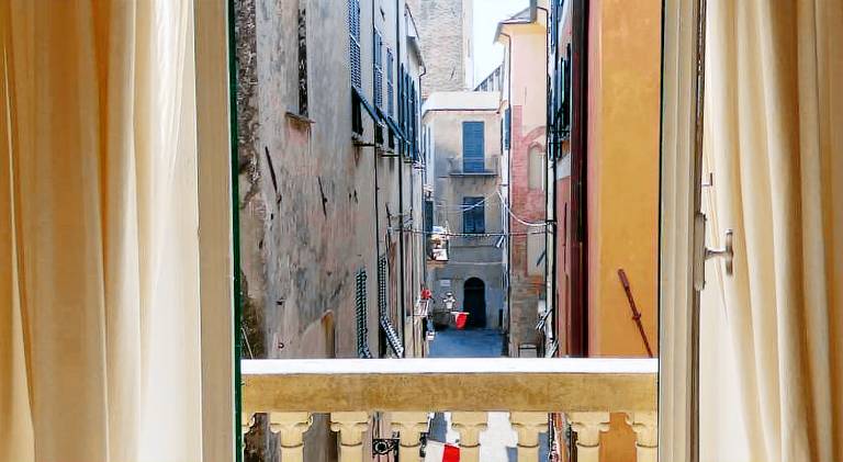 Apartment with 1 room for 6 persons in Alassio