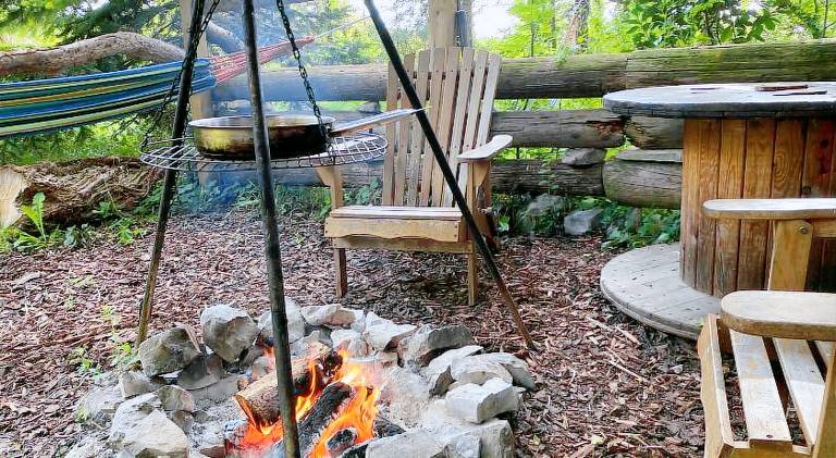Lodge with barbecue & garden — photo 2