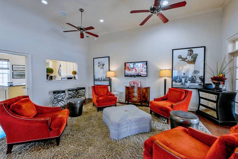 Children-friendly charming condo with pool | City view | Pet-friendly — photo 5