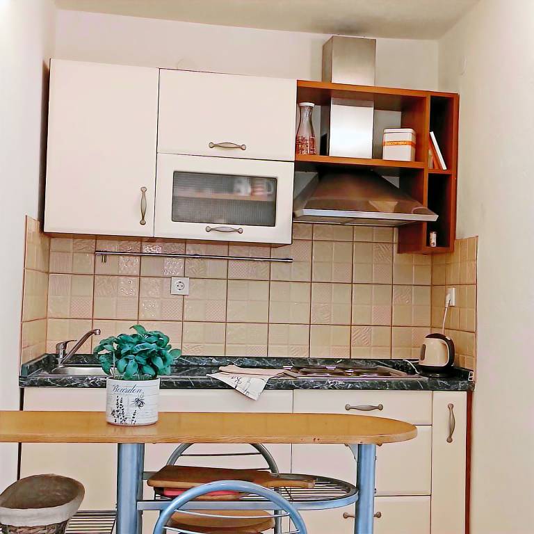 Studioapartment in Tribunj mit Terrasse, Klimaanlage, W-LAN, Waschmaschine (5040-2) — photo 5