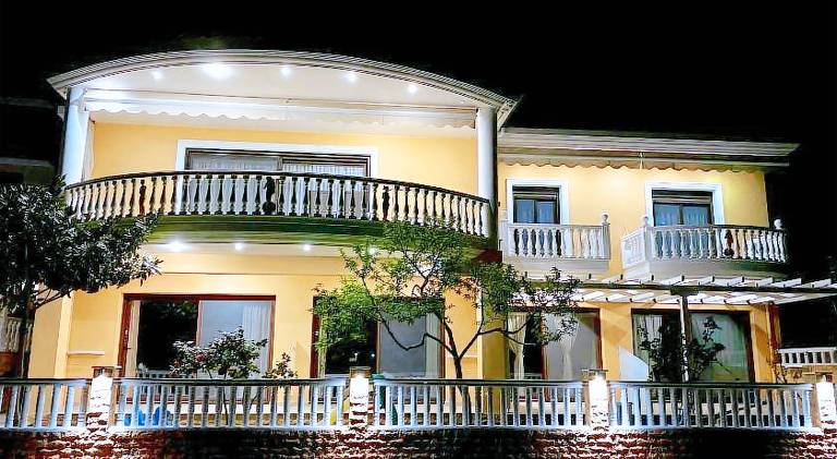 Thea Apartments in Thasos