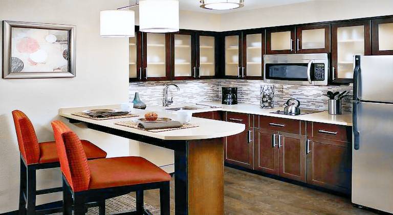 STAYBRIDGE SUITES HOUSTON EAST - BAYTOWN By IHG — photo 5
