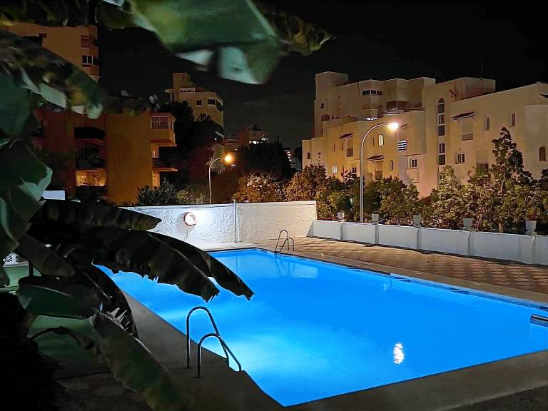 Apartment with pool — photo 5