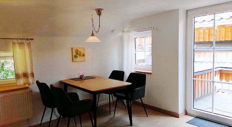 Lovely rental apartment with patio | Pets allowed — photo 4