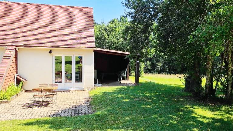 Campsite Le Domaine du Bois Coquet - Cottage - TV 5 people — photo 3