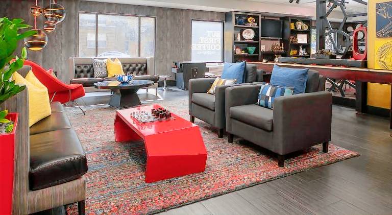 Staypineapple, Hotel FIVE, Downtown Seattle — photo 2