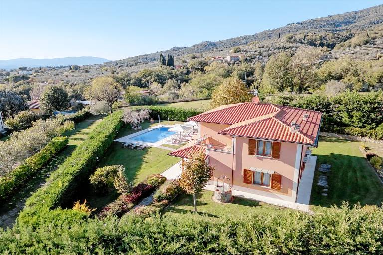 Fully equipped pleasant villa with pool, garden & BBQ | Nature view | Pet-friendly — photo 4