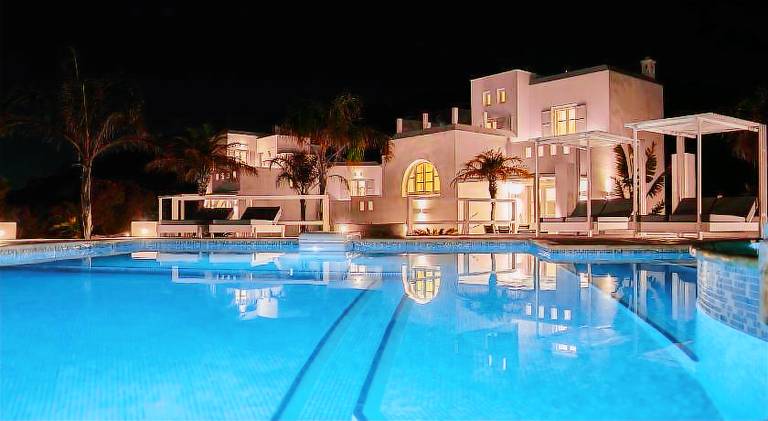 Villa with pool, barbeque & garden in Naxos