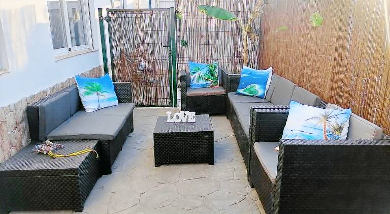 House with garden, grill & pool | Suitable for remote work | Pets allowed — photo 4