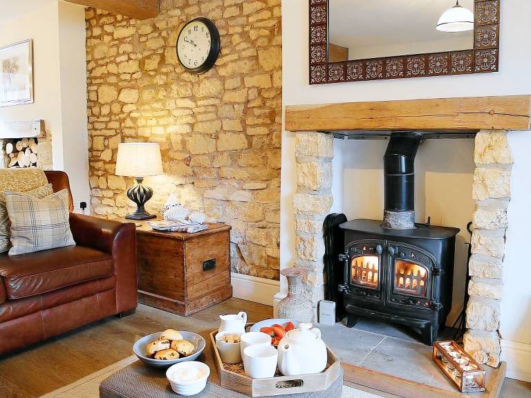 Children-friendly charming cottage with yard | Pets are welcome — photo 4