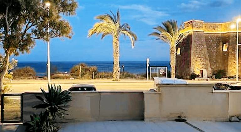 Rental apartment with 2 rooms for 4 persons in Playas