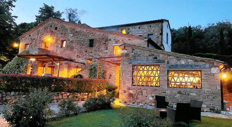Farm with patio, pool & garden in Montepulciano