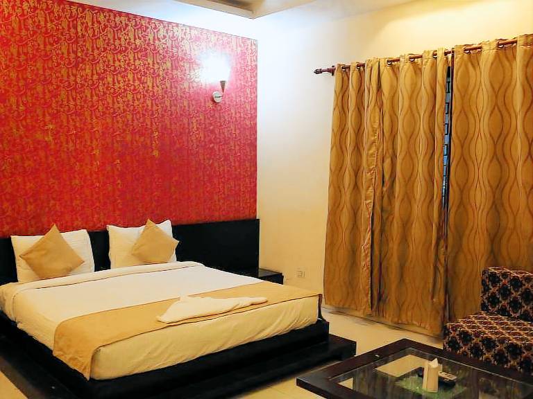 Hotel Delhi Airport Plaza in New Delhi
