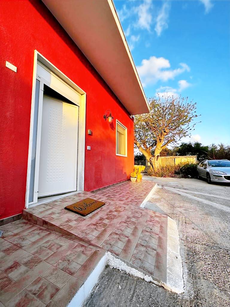Casa Vacanze Marina di Ragusa Apt Il Gufo e La Civetta — photo 2