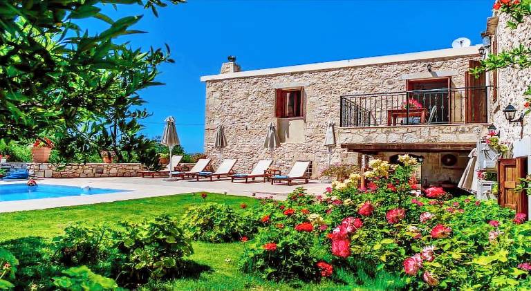 Fully equipped villa with garden, terrace & barbeque | Pets allowed — photo 3