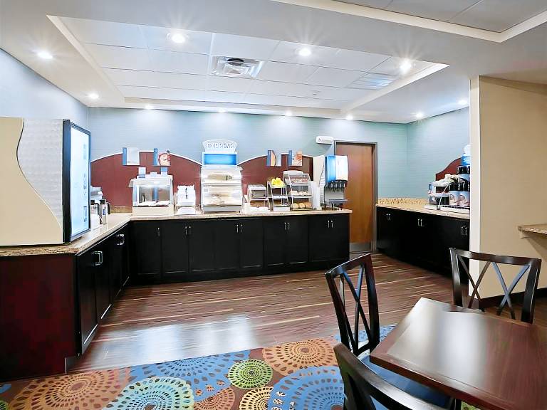 Holiday Inn Express & Suites Deming Mimbres Valley By IHG — photo 5