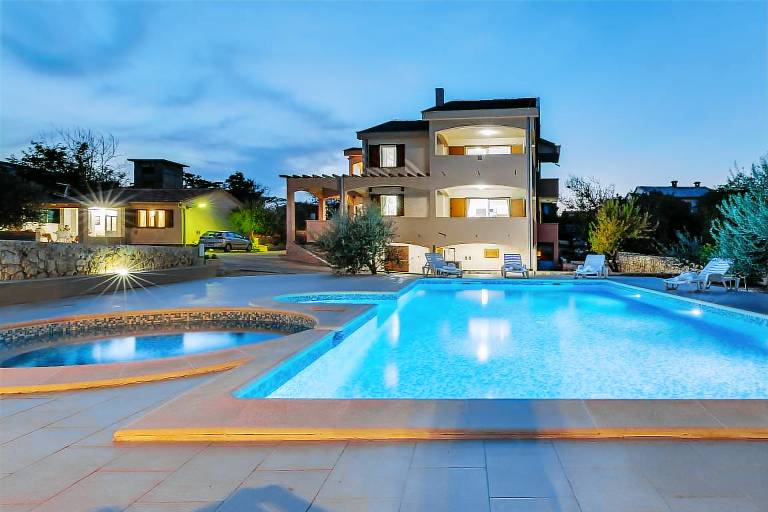 Vila Radovin