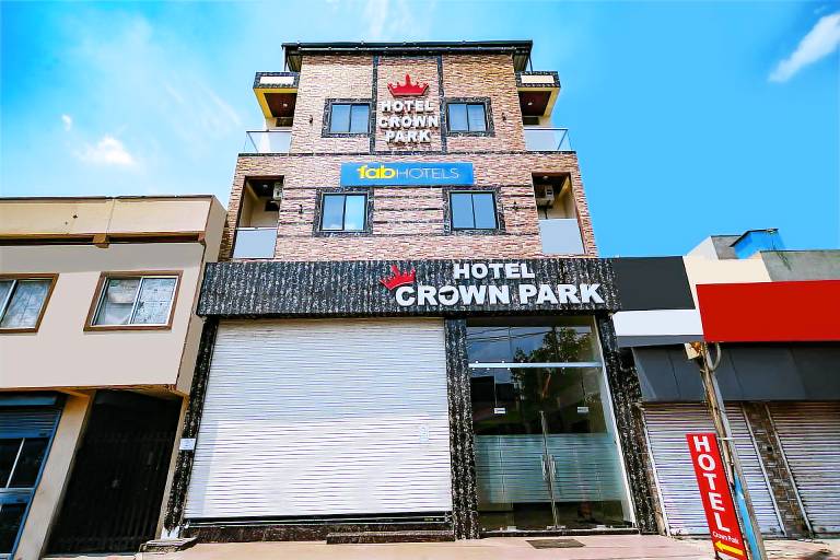 FabHotel Crown Park