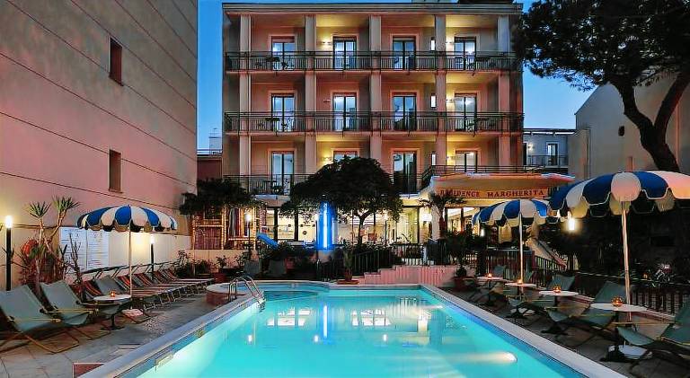 Serviced apartment with garden, hot tub & terrace in Cattolica