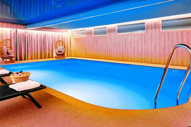 Serviced apartment with jacuzzi, sauna & pool — photo 2