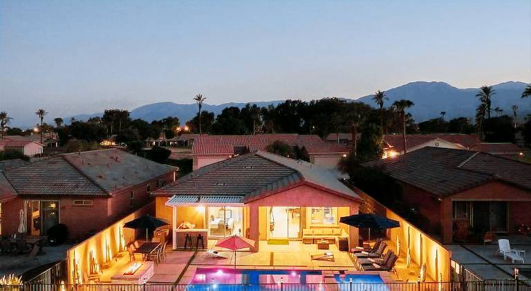 Spacious house with hot tub & pool | Good for workation | Pet-friendly in Indio, CA