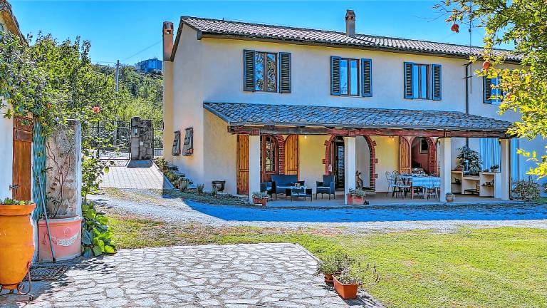 Villa with garden, patio & private pool — photo 3