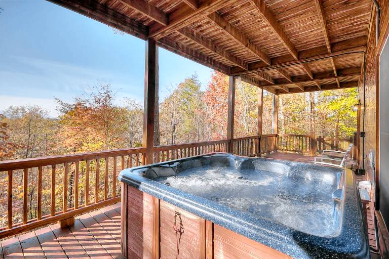 Appalachian View charms with pet-friendly vibes, big mountain views, a hot tub, pool table, firepit, and WiFi connection — photo 5