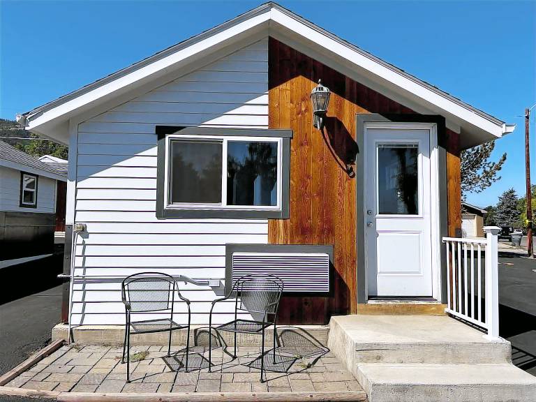 Cabin  Helena