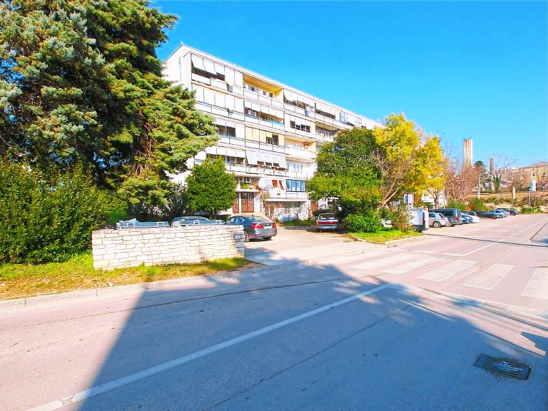 Family-friendly rental apartment with patio | Pets are welcome — photo 2