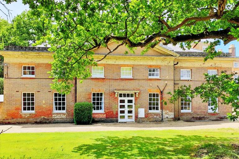 3 Bed in Wymondham oc t30596
