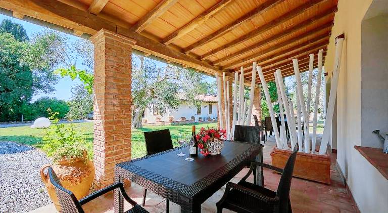 Vacation home with BBQ, garden & pool — photo 5