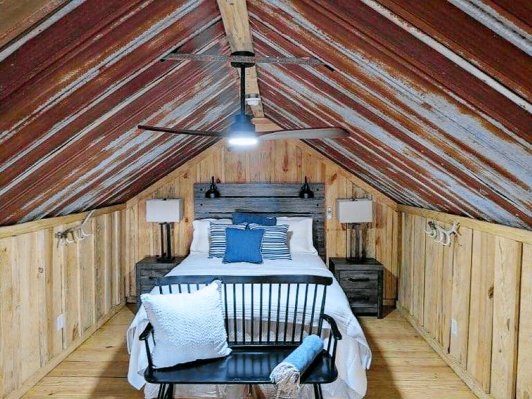 Cabin  Abbeville