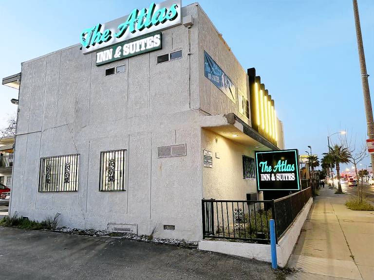 The Atlas Inn & Suites LAX — photo 3