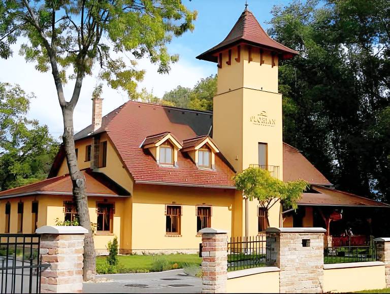 Ubytovanie s raňajkami Padáň