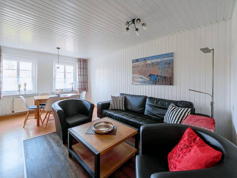 House with garden, barbecue & patio in Fehmarn