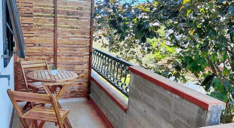 Rental apartment with patio, garden & barbecue — photo 5