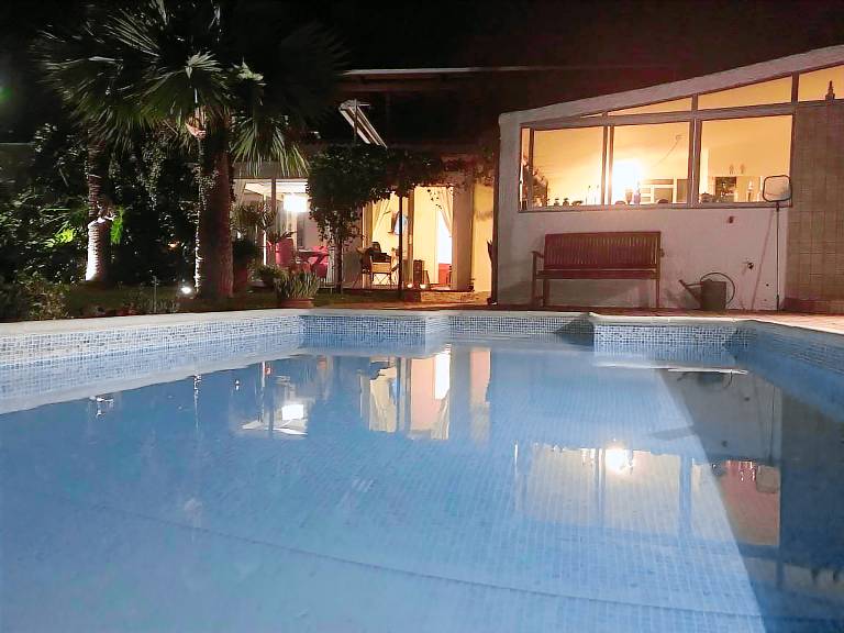 Fully equipped house with hot tub, yard & BBQ | Pets are welcome — photo 5