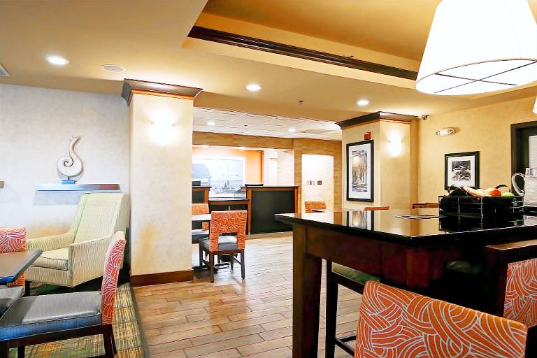Hampton Inn Waldorf — photo 4